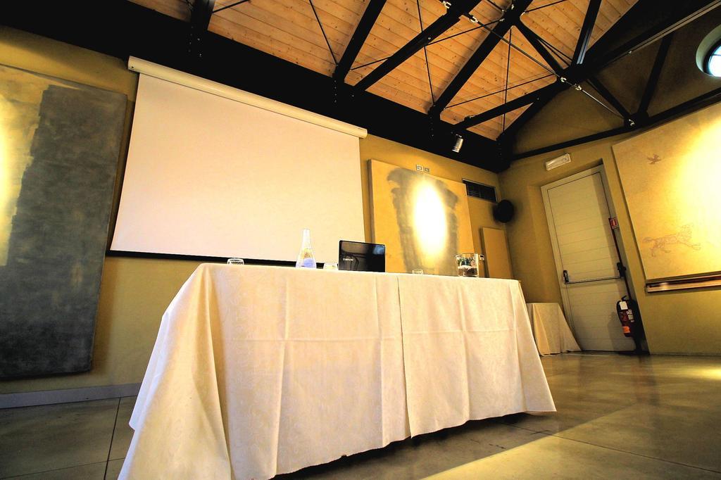 La Fermata Resort Alessandria Buitenkant foto